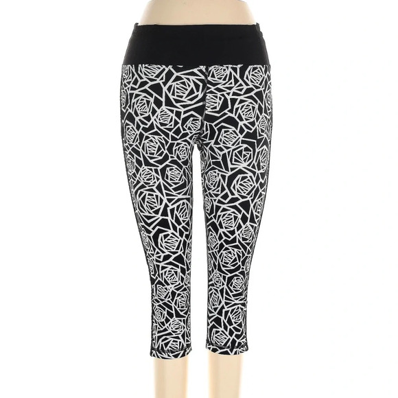 Lululemon Real Quick Crop Posey Black White Floral w/ Mesh Size 4 - Picture 3 of 8